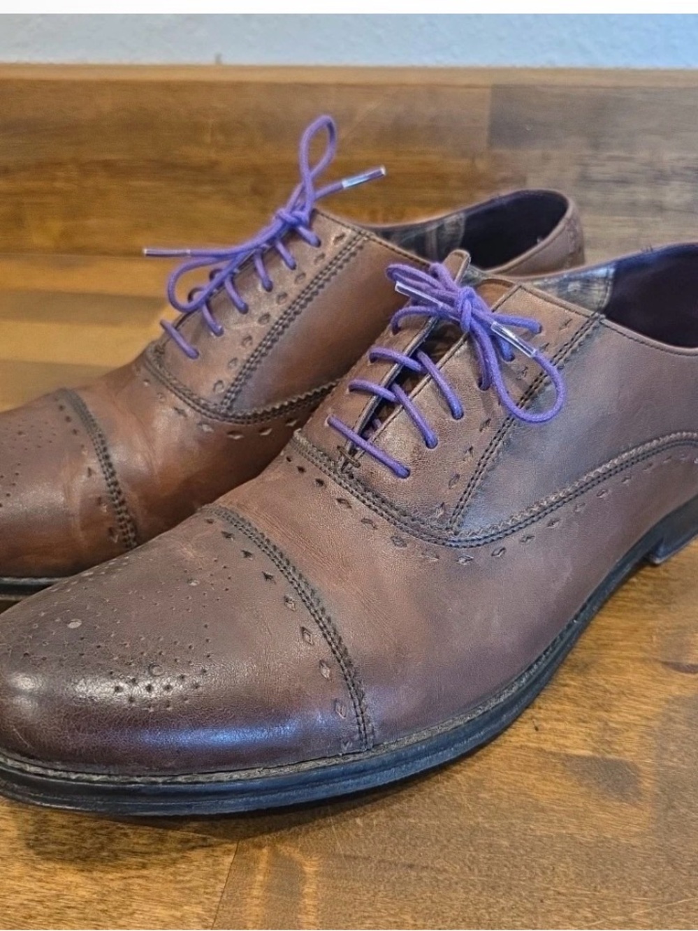 Robert Graham Brown Cap-Toe Oxfords with Purple Laces 10D